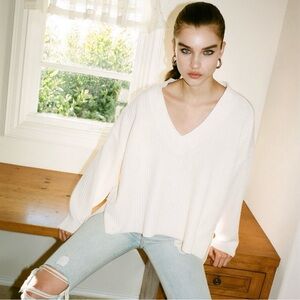 UO Vintage White Oversized V-Neck Sweater